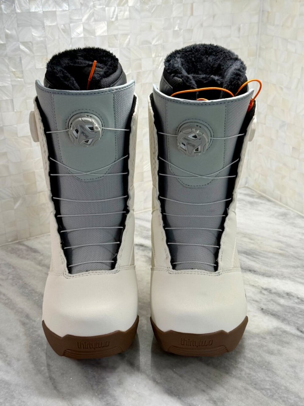 NIB ThirtyTwo Ws STW Double BOA Snowboard Boots 9.5 Bone 32